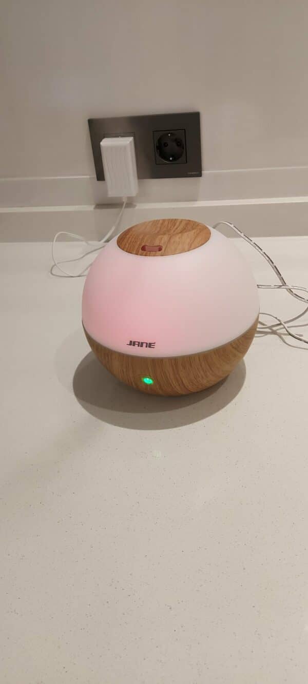 HUMIDIFICADOR ULTRASONICO JANE 50194 ESENCIAS AROMAS LUZ COLORES VAPOR FRIO LARGA DURACION