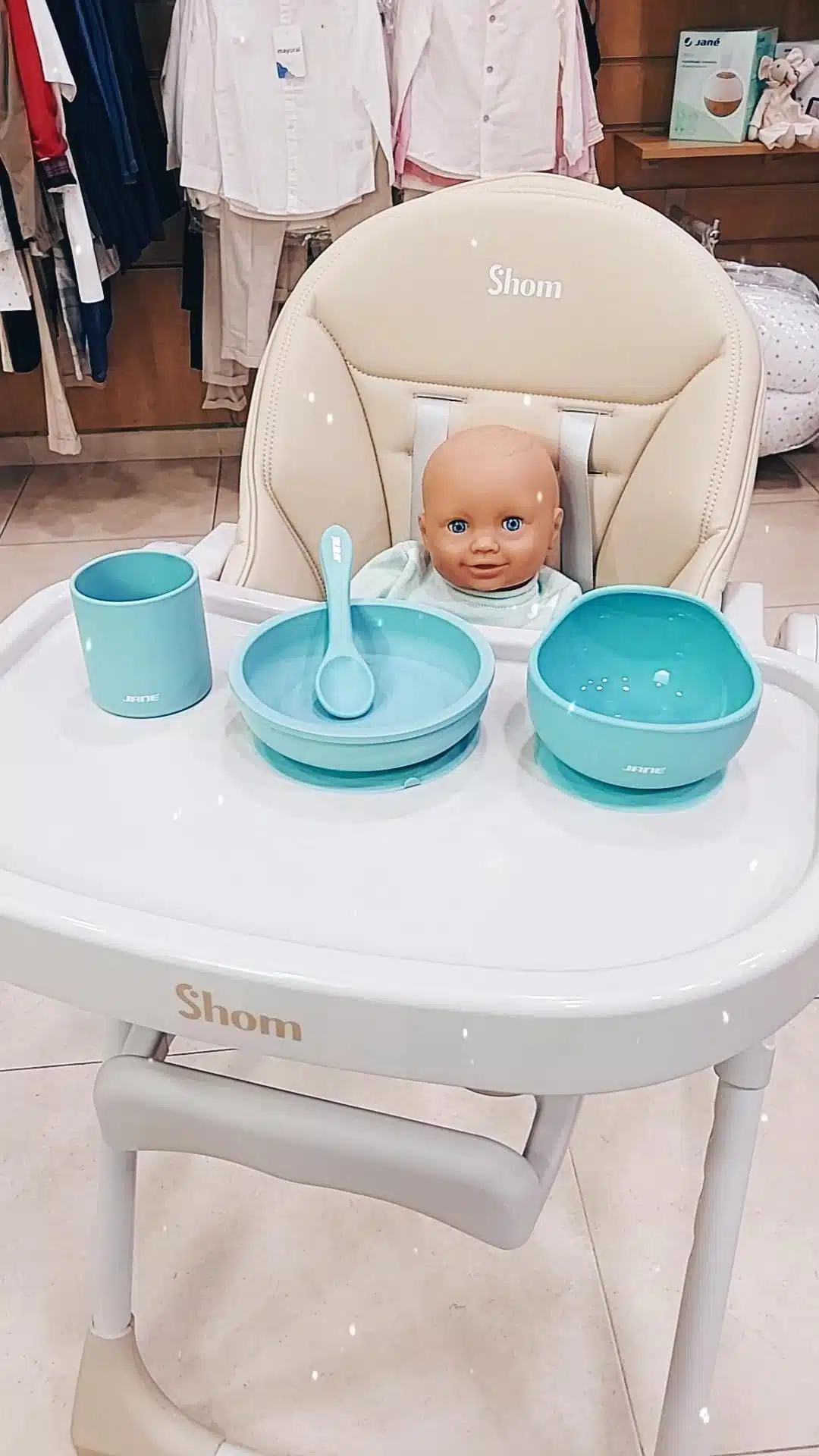 Plato de silicona con ventosa para bebés y niños - Se ve cool