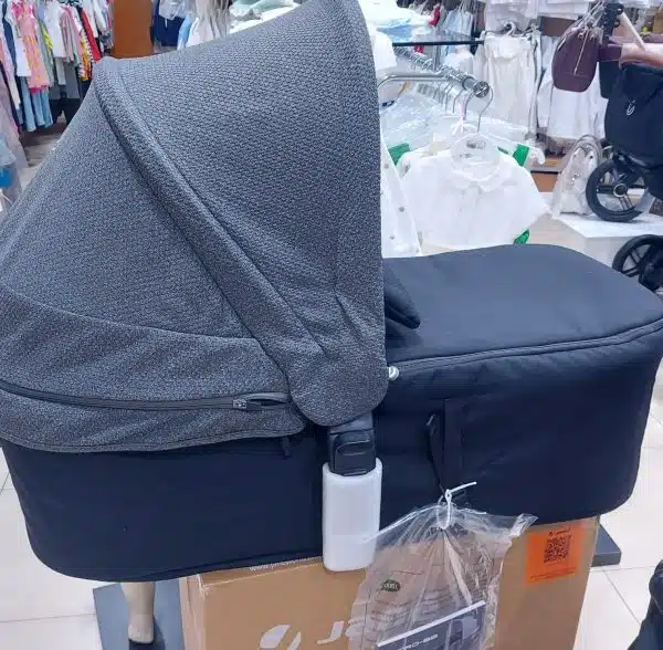 OFERTA 2022 CARRO COCHE JANE SILLA Kawai + Capazo Micro JANE 2 PIEZAS. Color U06 COLD BLACK carrito bebe duo dos piezas sillita y capazo y bolso