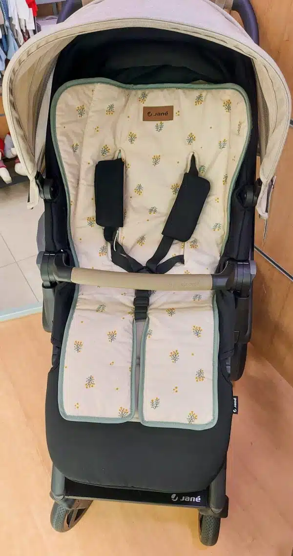 Colchoneta multifuncion JANE 2024 para Silla paseo Capazo Hamaca y Trona Reversible Universal 80275 color U78 Botanic